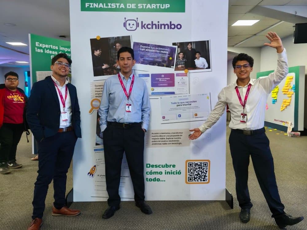 Gian en la final del Startup UTP con Kchimbo